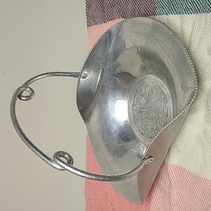 Vintage Cromwell Hand Wrought Aluminum Basket